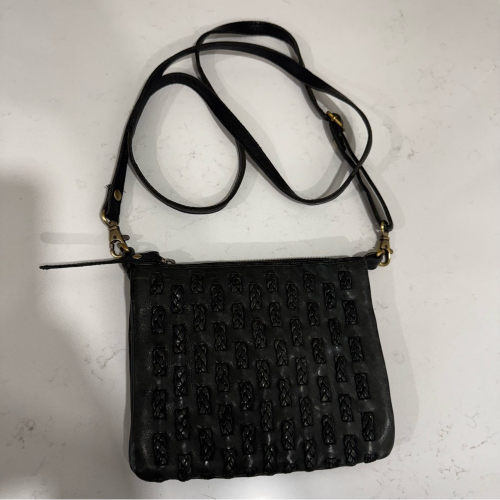 MILO Evelyn Cross Black Leather Crossbody Wallet Bag - Picture 2 of 12